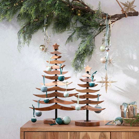 New Ways to DIY Christmas Decor